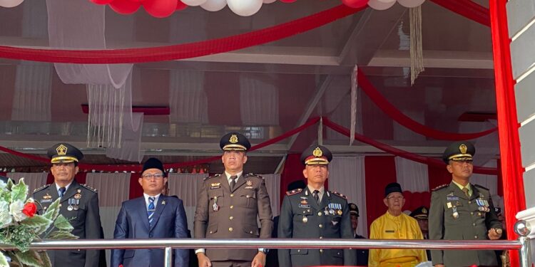 Polres Kuansing Gelar Upacara Penurunan Bendera Merah Putih Hut Ke-79 di 17 Agustus 2024