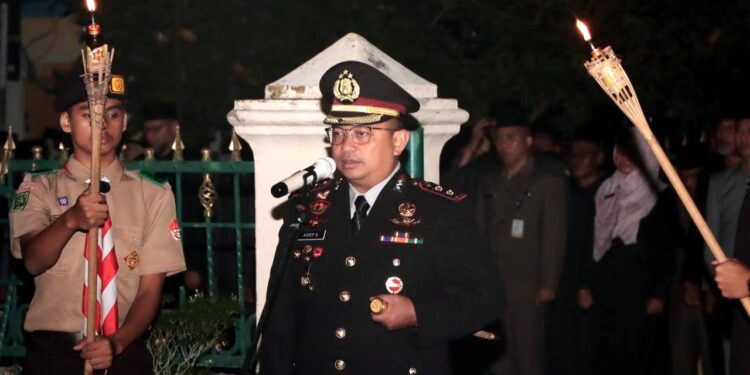 Berjalan Khidmat,Kapolres Siak AKBP Asep Sujarwadi Pimpin Apel Kehormatan dan Renungan Suci