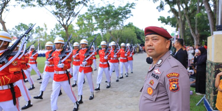 Cerita Inspiratif Brigadir Polisi Kepala Hermansyah, Belasan Tahun Jadi Pelatih Paskibraka Kab. Kampar