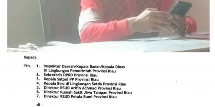 Kepala Sekolah SMKN I Tuah Kemuning Abaikan Himbauan Surat Edaran Pemasangan Foto Pj Gubernur Riau