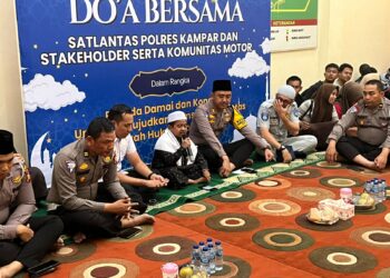 Kasat Lantas Polres Kampar AKP Vino Lestari, SIK dan Jajara Pandu Do’a Bersama Menghadapi Pilkada 2024n