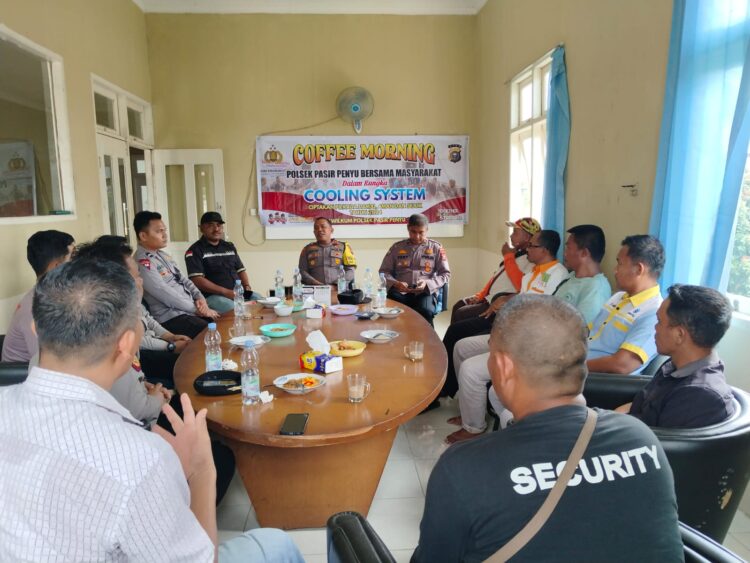 Ciptakan Susana Sejuk Saat Menuju Pilkada, Kapolsek Pasir Penyu Coffee Morning Bersama Buruh