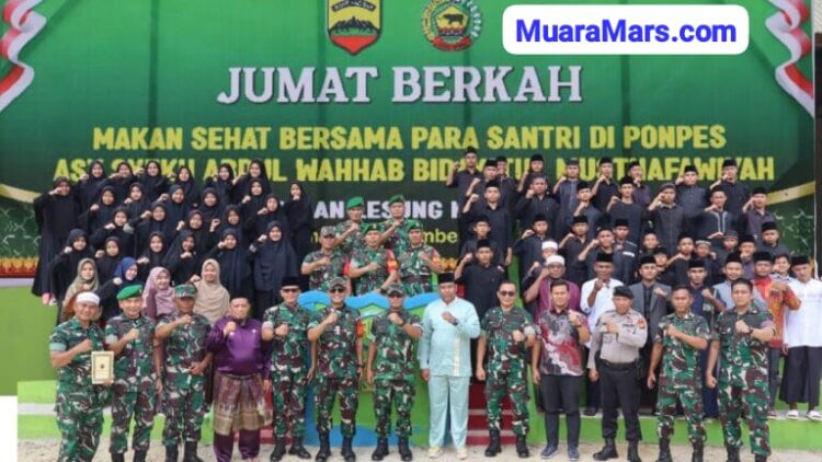 KOREM 031/WB Jumat Berkah Makan Sehat Bersama di Ponpes Asy Syekh Abdull Wahhab