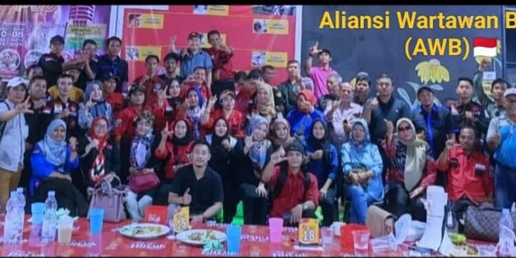 Ketua Aliansi Wartawan Bersatu (AWB) Riau Umar Tegaskan” Panglima TNI-Polri Kami Haus Pembuktian Anda Pak dalam Penegakan Mapia BBM Subsidi Jenis Solar dan Ilegaloging di Sumatra” Riau