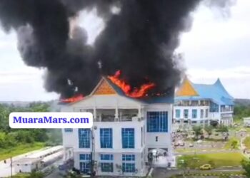 Kantor PUPR Kota Pekanbaru Terbakar Atau Di Bakar Yaa,,?