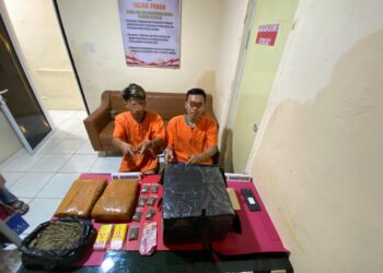 Satres Narkona Polres Kampar Sikat Pengedar Daun Ganja Kering Berat 2590 Gram di SPBU Teratak Buluh
