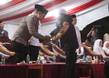 Momen Acara Tabligh Akbar Hari Jadi Kabupaten Pelalawan ke 25″ Kapolres Pelalawan Sampaikan Pesan Kamtibmas Pilkada Damai