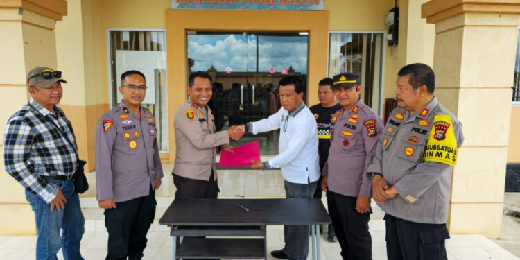Kapolres Kuansing Terima Langsung Surat Hibah Lahan Polsek Pucuk Rantau dari Ketua Forum Kades Kecamatan Pucuk Rantau