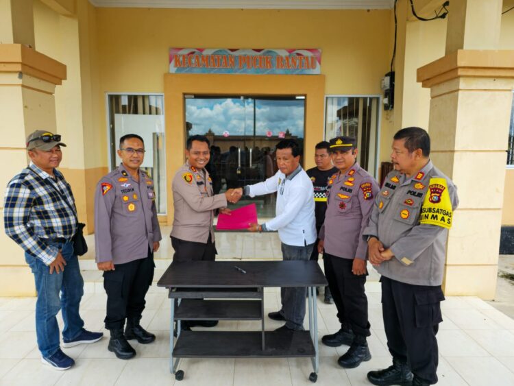 Kapolres Kuansing Terima Langsung Surat Hibah Lahan Polsek Pucuk Rantau dari Ketua Forum Kades Kecamatan Pucuk Rantau