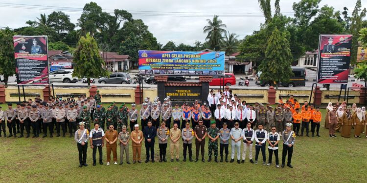 Kapolres Kampar AKBP Ronald Pimpin Apel Gelar Pasukan Ops Zebra Lancang Kuning 2024
