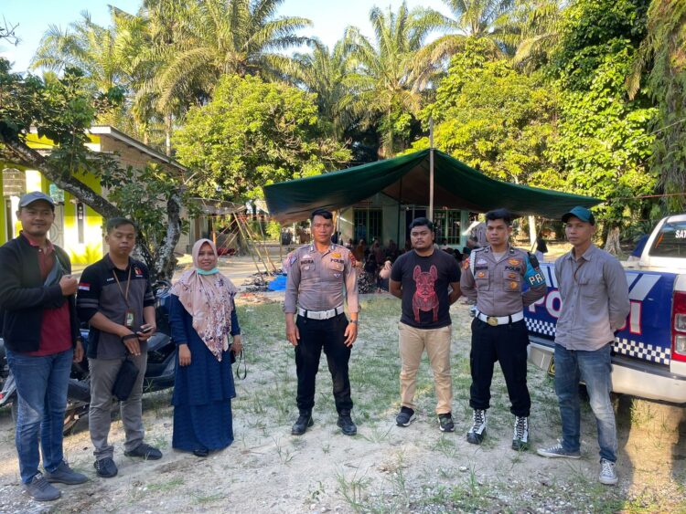 Polsek Singingi PAM Kampanye Tatap Muka Paslon Cabup – Cawabup Pilkada 2024
