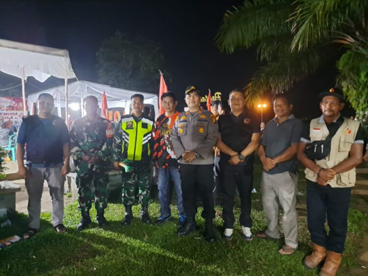 Personil Polres Kuansing Amankan Kampanye Dialogis Pasangan Cabup-Cawabup Pilkada 2024