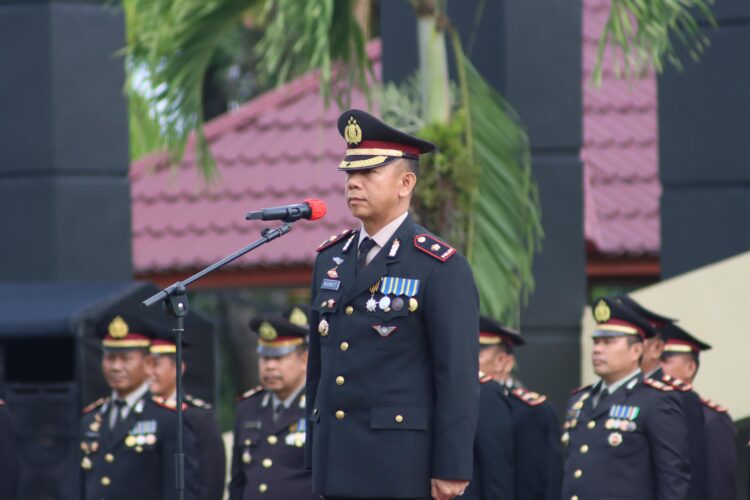Polres Kuansing Gelar Upacara Peringati Hari Pahlawan Tahun 2024 Dengan Tema “Teladani Pahlawanmu, Cintai Negerimu”