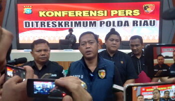 Tim Jatanras Direktorat Reserse Kriminal Umum Polda Riau Ungkap Sindikat Pencurian Toko Pakaian, Capai Rp 2 Miliar