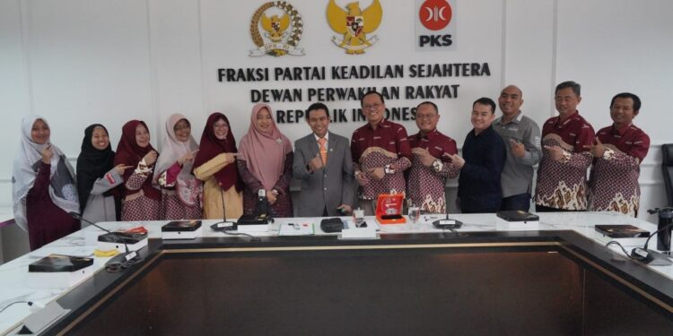 Hendry Munief Terima Kunjungan Pengurus Pusat Genpro