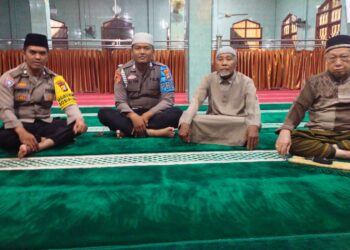 Polres Kuansing Laksanakan Sholat Subuh Berjamaah Dalam Rangka Cooling System Pilkada Damai 2024