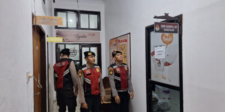 Satgas Preventif Polres Kuansing Patroli Blue Light KRYD