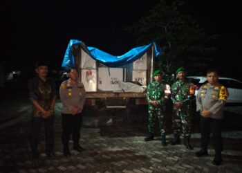 Kawal Ketat! Polres Kampar Antar Kotak Suara Pilkada Menuju KPU Kampar