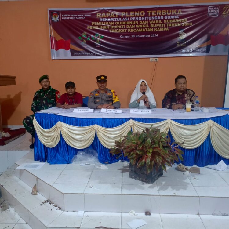 Polsek Tambang Hadiri Penutupan Rapat Rekapitulasi di Kecamatan Kampa