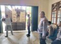AKP Asril Syahputra, SH Kapolsek Tambang Langsung Turun Pengawalan Logistik