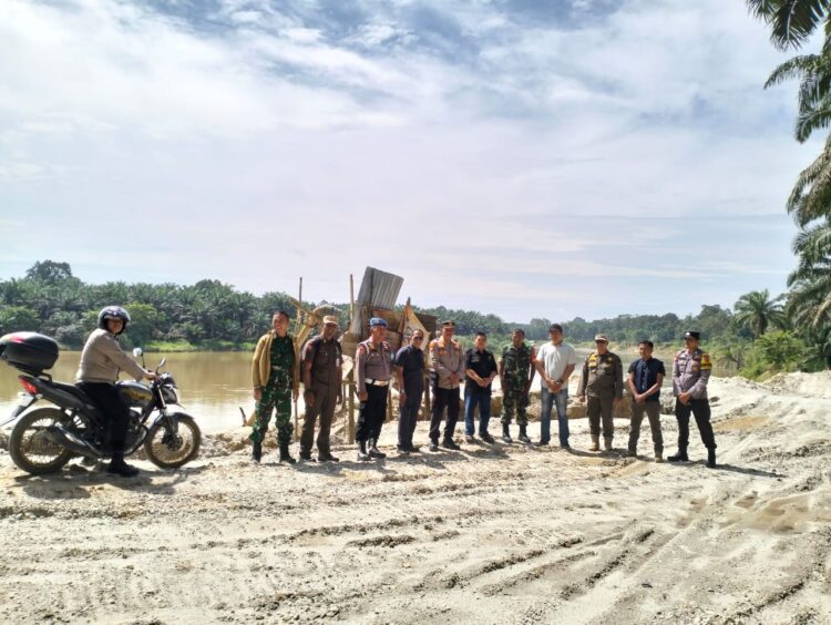 Team Gabungan Polsek Tambang, TNI dan Satpol PP Cek dua Lokasi di Tambang Galian C Diduga Ilegal
