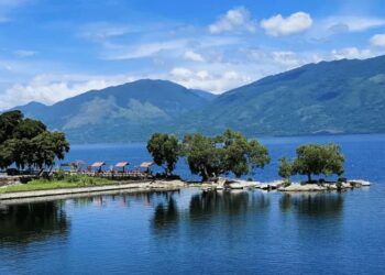 Investor dari Arab Saudi Bakal Bangun PLTS Terapung di Danau Singkarak Rp50 Triliun