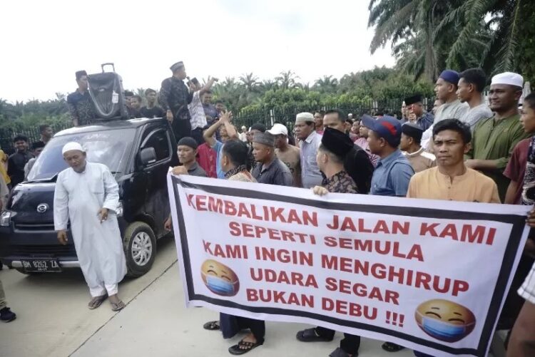 Aksi Resonansi Warga Kualu” Berikan Kontribusi” PP Tirta Riau Bakal Bantu Perbaikan Jalan Melalui CSR