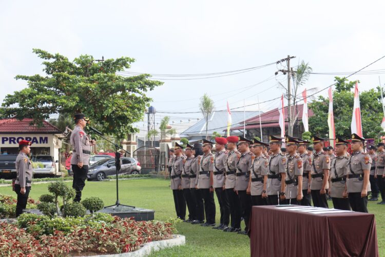 Kapolres Pelalawan AKBP Afrizal Asri, SIK, Pimpin Upacar Sertijab Kasat dan Kapolsek