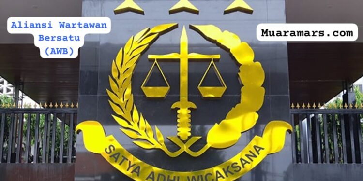Kejagung Diminta Bereskan Masalah Penyimpangan Impor Minyak