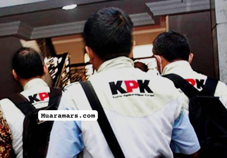 KPK Geledah Kantor Dinas PUPR Provinsi Riau
