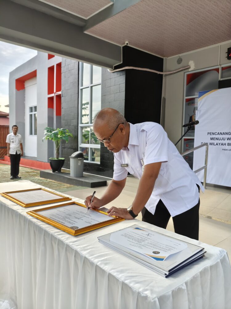 LPKA Klas II Pekanbaru Tandatangani Komitmen Bersama dan Pakta Integritas