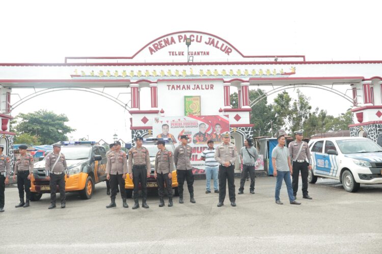 Kapolres Kuansing Pimpin Patroli Skala Besar Antisipasi Gangguan Kamtibmas