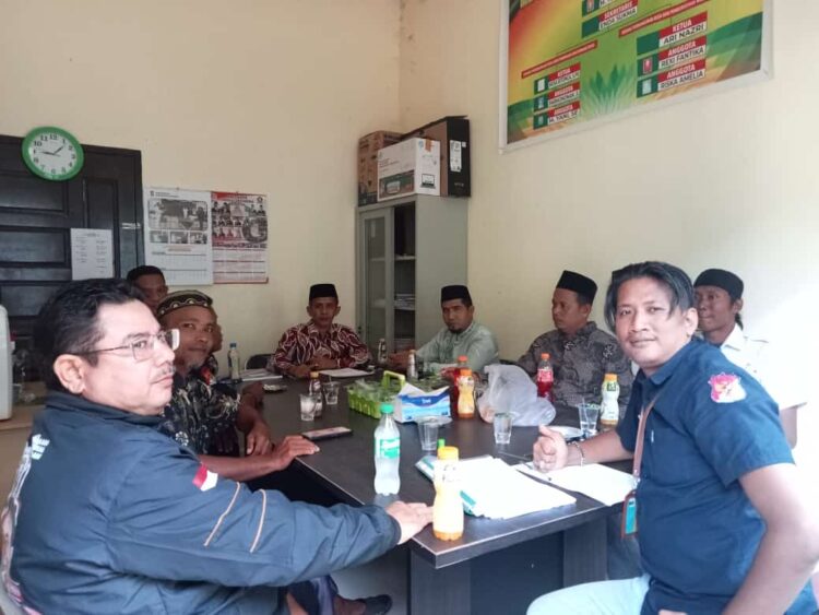 DPC Laskar Rumpun Masyarakat Riau Bersatu Kabupaten Kampar Penuhi Undangan Audiensi BPD Desa Sekijang, Terkait Jalan Semenisani Desa Asal Jadi