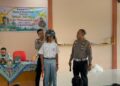 Satlantas Polres Kampar Sosialisasikan Etika Tertib Berlalu Lintas di MAN 2 Kampar, dan Bagikan Helm Gratis