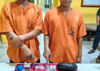 Polsek Tapung Hilir Ringkus Dua Orang Pengedar Sabu di Areal Perkebunan Kelapa Sawit