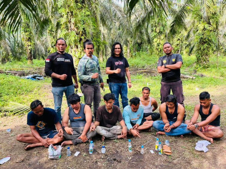 Tim Unit Intel Kodim 0313/KPR Dan Polsek Tambusai Tangkap 9 Orang Diduga Bandar Narkoba