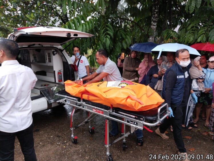 Sat Reskrim Polres Kuansing Olah TKP Dugaan Pembunuhan di Perumahan Griya Sinambek