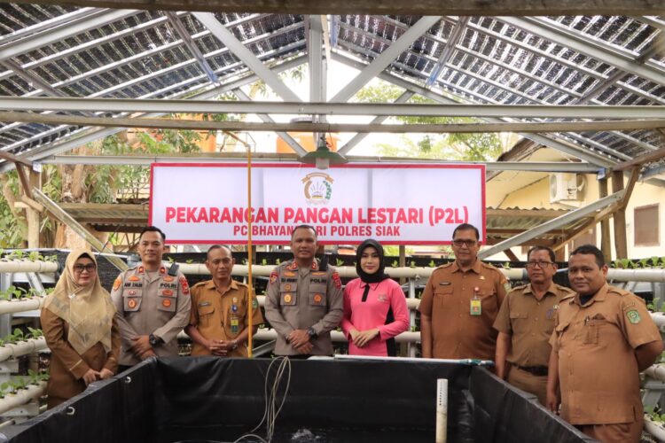 Polres Siak Launching Program P2L, Ratusan Bibit Ikan dan Tanaman Hidroponik Ditebar