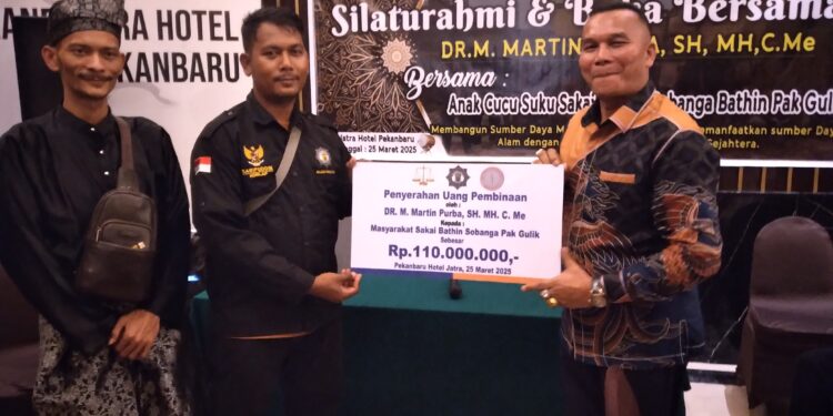 Silaturhami dan Buka Puasa Dr M Martin  Purba, SH,. Mh, C.Me dengan Anak Cucu Suku sakai Bathin Sobanga Batin Pak Gulik Berjalan Baik