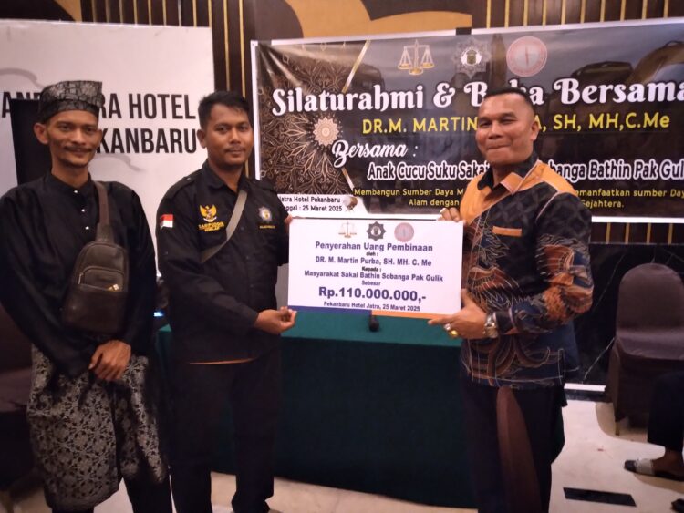 Silaturhami dan Buka Puasa Dr M Martin Purba, SH,. Mh, C.Me dengan Anak Cucu Suku sakai Bathin Sobanga Batin Pak Gulik Berjalan Baik