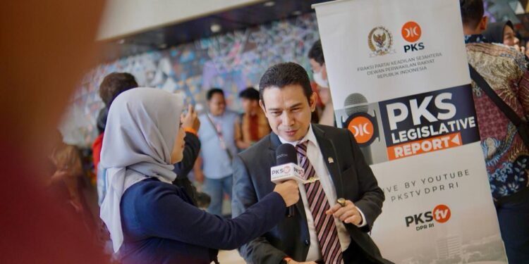 Prihatin Penutupan dan PHK Karyawan PT. Sritex, Aleg PKS Hendry Munief : Pastikan Hak Karyawan Terpenuhi