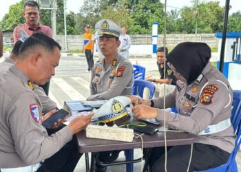 Tim Dirlantas Gabungan Lakukan Penertiban Odol di Tol Permai