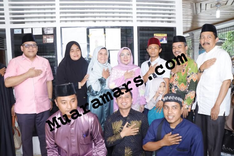 Ahad Kasih” Wabup Kampar Hj Misharti Kunjungi Desa Terantang, Puluhan Sembako di Bagikan Kepada Warga Langsung