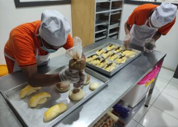 Produktivitas di Balik Jeruji, Roti Kayna Salah Satu Bukti Keberhasilan Pembinaan Kemandirian di Lapas Kelas IIA Pekanbaru