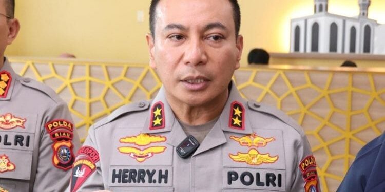 Viral Penganiayaan Wanita di Depan Kantor Polisi 4 dari 20 Debt Collector Ditangkap