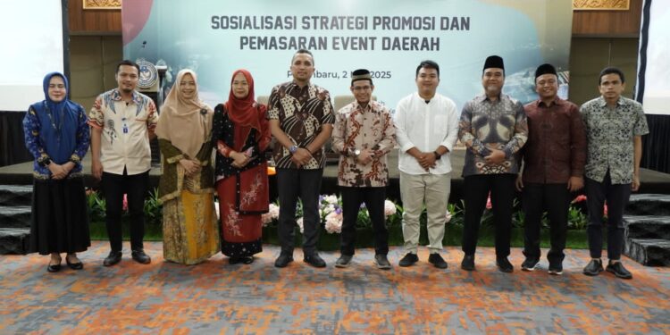 Dorong Pertumbuhan Sektor Pariwisata Riau, Hendry Munief Kembali Gelar Pelatihan bagi Pegiat Wisata