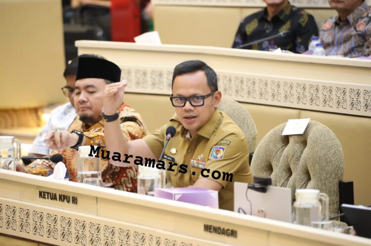 Dorong Evaluasi Total PSU, Wamendagri Bima Arya Tegaskan Pentingnya Komitmen Politik Bersih