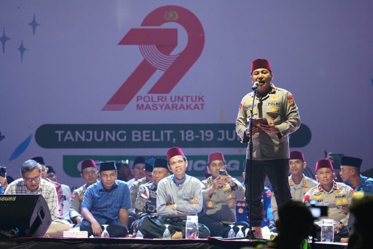 Polda Riau Gelar Bakti Religi dan Peduli Lingkungan di Tanjung Belit” UAS Sampaikan Pesan Mendalam