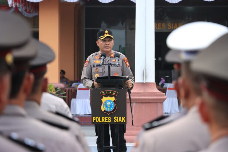 Detik Detik Hut Bhayangkara Ke- 79″ Sebanyak 43 Personel Polres Siak Terima Penghargaan Atas Dedikasi dan Pengabdian