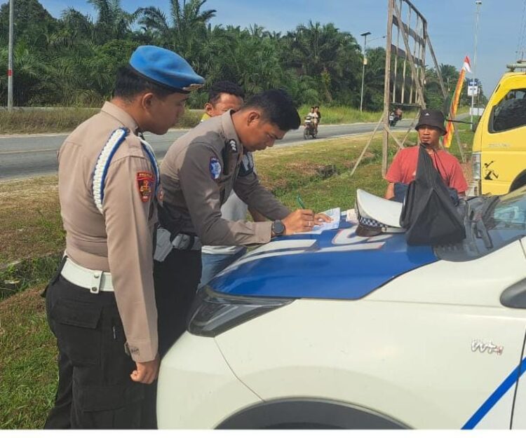 Sat Lantas Polres Siak Gelar Penindakan Pelanggaran Lalu Lintas dalam Operasi Patuh LK 2025
